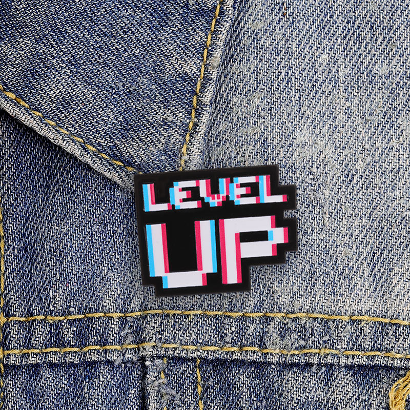 Badge en émail effet glitch pi - Retro Gaming Achievements avis et prix